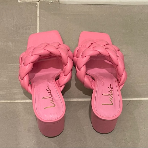 Pink lulus heels - Picture 3 of 3